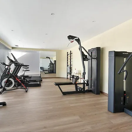 Vivi Homes - Luca Pool, Gym, & Sea View